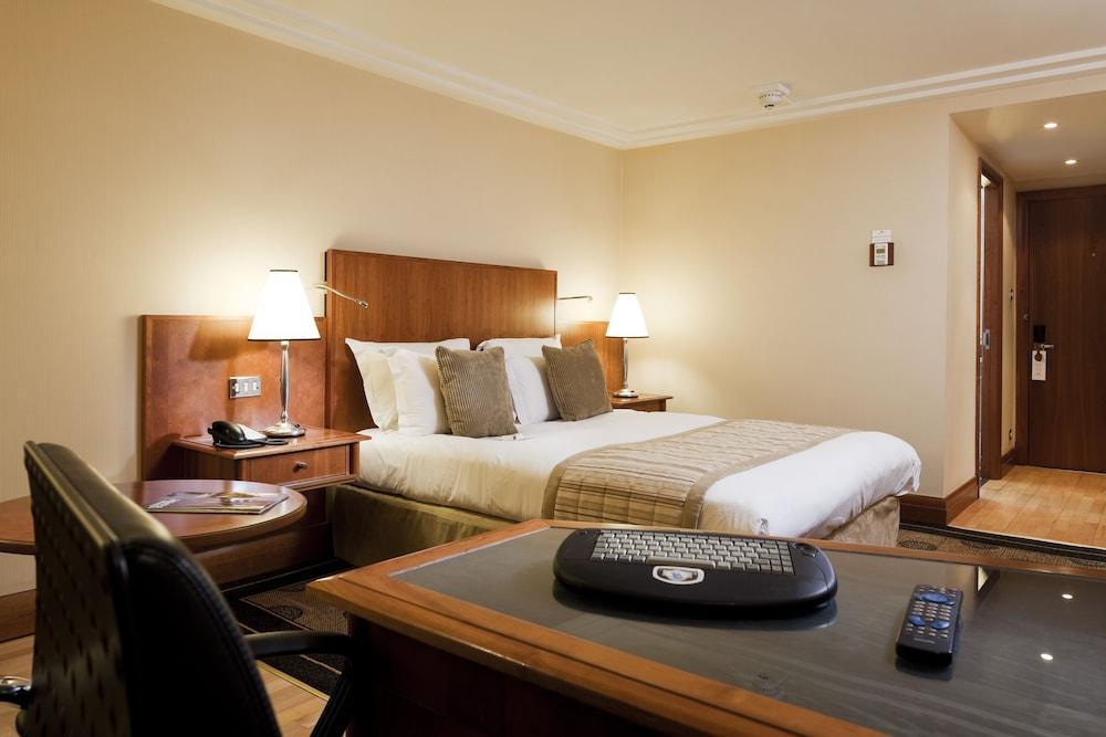 Crowne Plaza Heathrow, An Ihg
