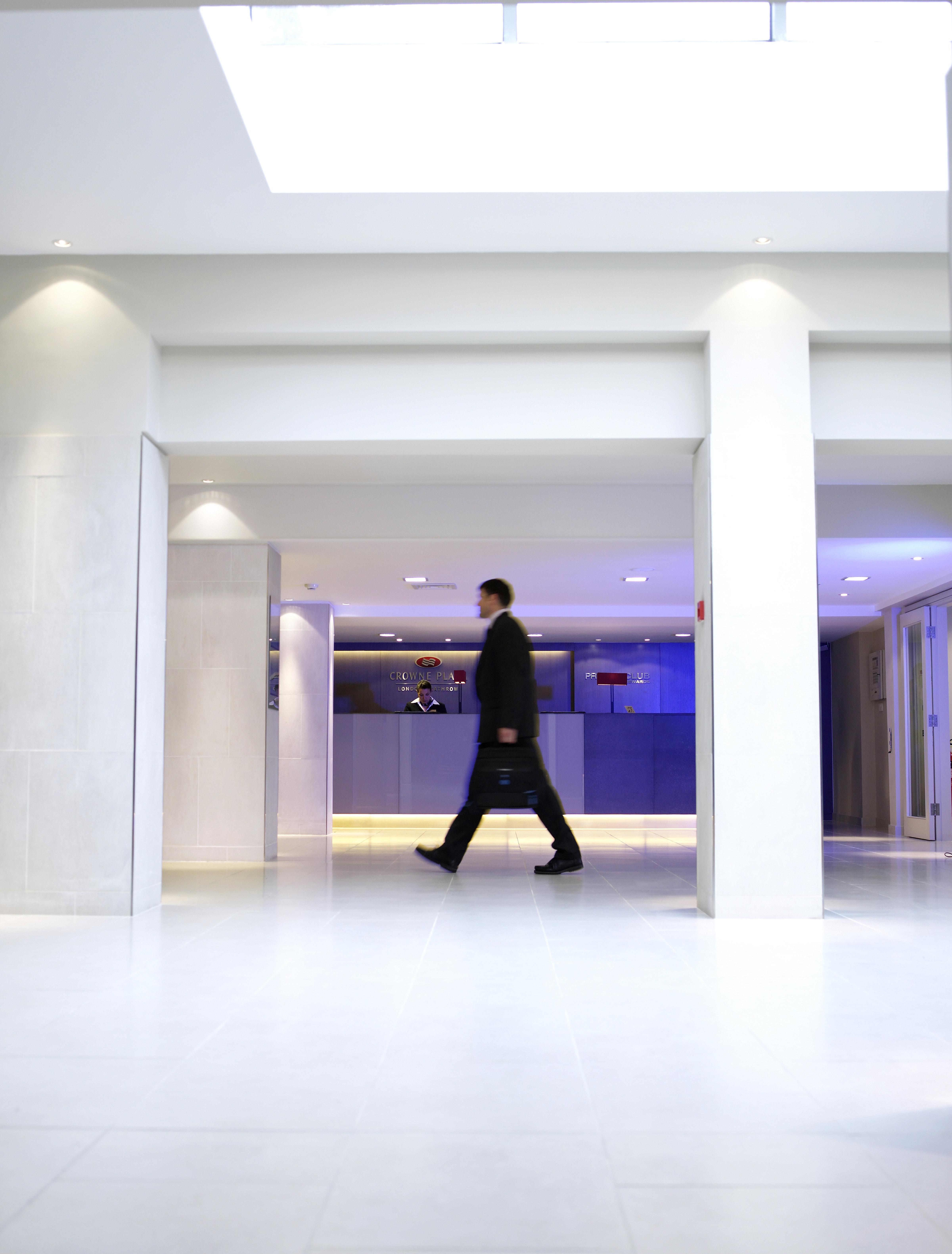 Crowne Plaza Heathrow, An Ihg